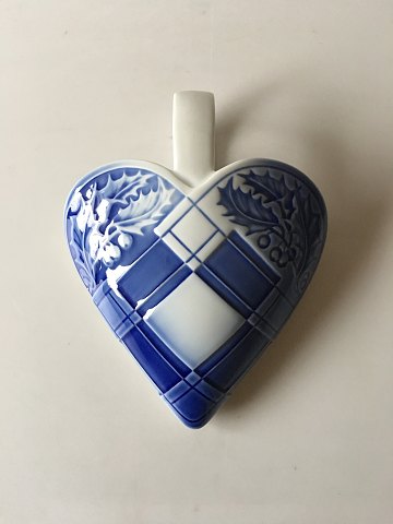 Bing and Grondahl Christmas Heart Vase No. 9205
