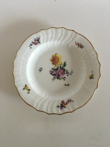 Royal Copenhagen Full Saxon Flower Dinner Plate No 1621