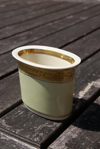 item no: po-Dagmar ovalt bæger 9488SOLD