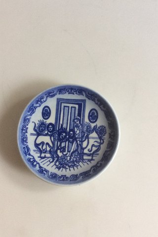 Royal Copenhagen 2010 Plaquette H.C. Andersen Den Lille Idas Blomster
8cm / 3 1/7"