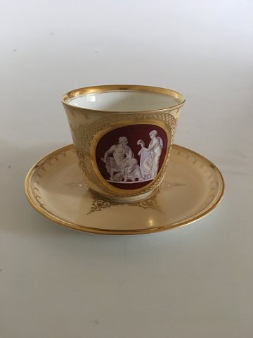 Royal Copenhagen Early Cup and saucer with Thorvaldsen Motif from 1860-1880