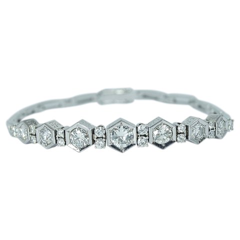 A diamond bracelet mounted in 18k white gold