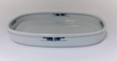 Royal Copenhagen. Gemina. Design Gertrud Vasegaard. Serving dish. Model 14628. 
Length 24 cm. (1 sorting).