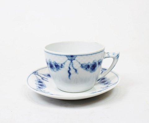 Chocolate cup with saucer, no.: 103, in Empire by B&G.5000m2 showroom.