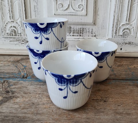 Royal Copenhagen Mega Mussel mug No. 495, Decoration no 1. 25cl