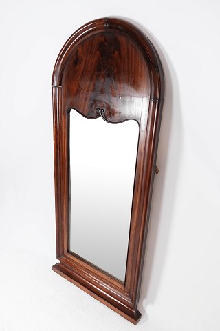 Mirror in mahogany, in great antique condition from the 1860s. 
