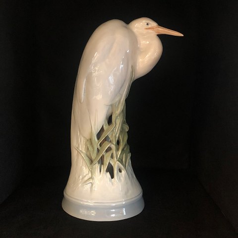 Theodor Madsen; porcelain figure of a heron #532 