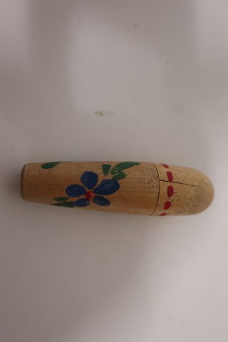 NålehylsterDet gamle nålehylster er af træ