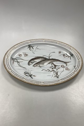 Royal Copenhagen Privatmalet Flora Danica Stort ovalt serveringsfad no. 3520 / 
374