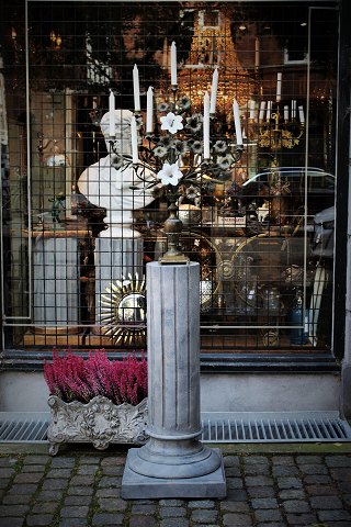 Swedish column pedestal in the Gustavian style from around 1900...