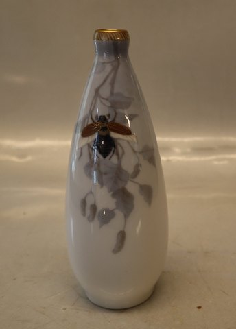 Royal Copenhagen 1655-180 RC Vase 18 cm Bumblebee and gold Signed BH Painter 99