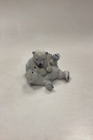 Royal Copenhagen Motherly love Figur Isbjørne unger der leger No 324