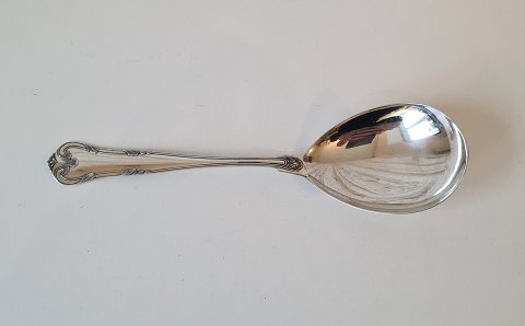 Herregård serving spoon in silver from 1925 - 23 cm.
