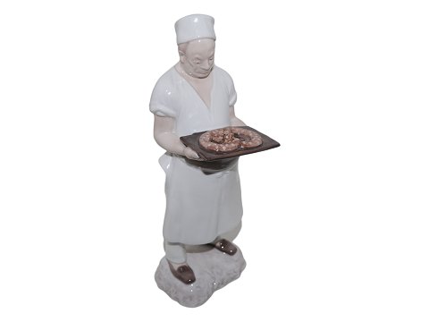 Bing & Grondahl figurineBaker with Danish Pastry