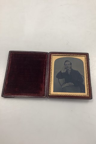 Antik Daguerreotype Fotografi af mand i æske