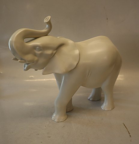 Bing & Grøndahl 2154 Elefant 23.5 x 28 cm Signeret AP Armand Petersen