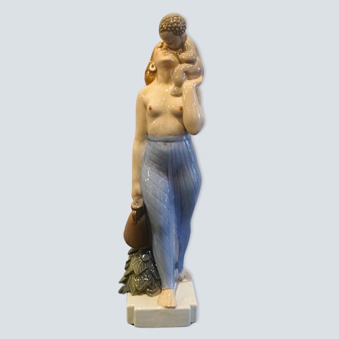 Dahl Jensen; Porcelain figurine of "Mother with child" #1181