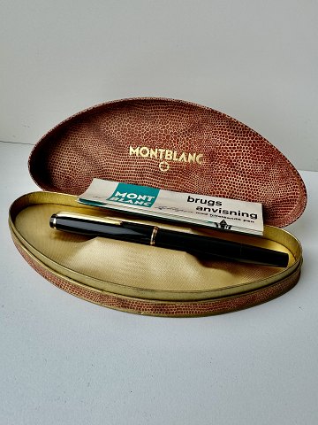Green Montblanc no. 32 fountain pen With original box