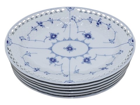 Blåmalet
Oval middagstallerken  / stegefad med blondekant 28 cm.