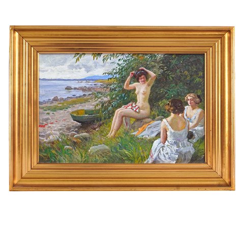 Paul Fischer, 1860-1934, Three women at the beach. 
Signed circa 1915. Oil on canvas. Visible size: 
42x62cm. With frame: 62x82cm