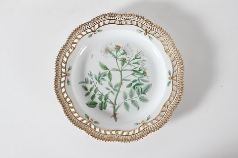 Royal Copenhagen
Flora Danica
Round Plate 20/3574
Ø 28,5 cm
