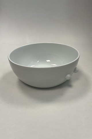 Royal Copenhagen Bowl by Ursula Munch-Petersen with hearts No. 577