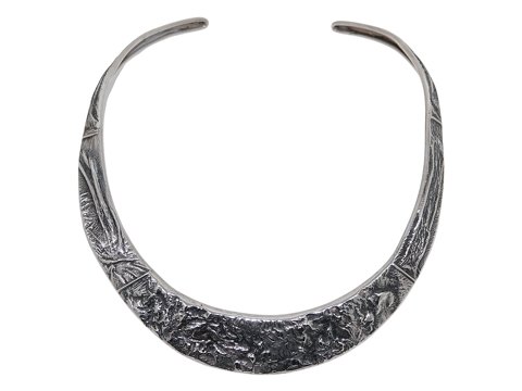 Gustav Adolf S. sølv
Brutalisme halsring i flot kvalitet fra ca. 1970