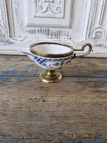 Royal Copenhagen Musselmalet halvblonde flødekande med messing montering