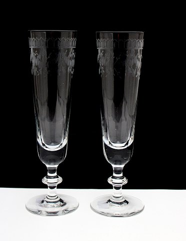 Champagnefløjter, Roland med graveret mønster