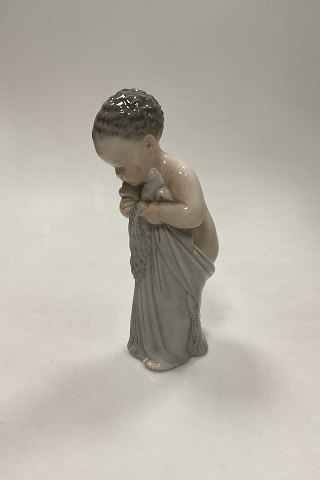 Royal Copenhagen Art Nouveau Figur af Nøgen Baby i klæde No. 3505