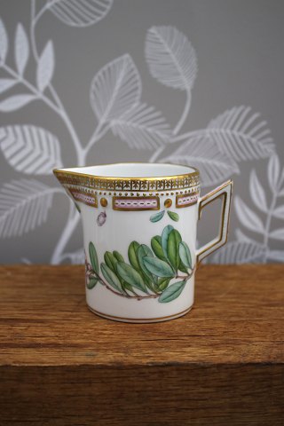 Flødekande i Flora Danica-stel produceret af Royal Copenhagen i Danmark...