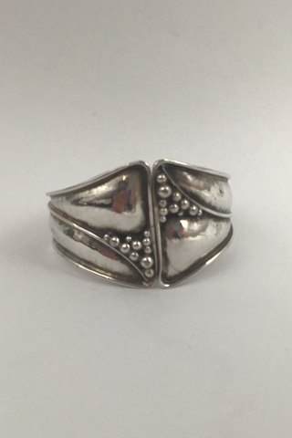 Jacob Hull Forsølvet Metal Armring (Hængslet)