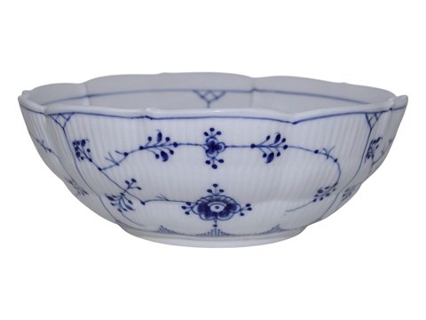 Blue Fluted PlainLarge round bowl 23 cm.