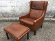 leather armchair with footstool.
1100 DKK