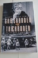 Græsrødder og trækronerEt liv set i bakspejletAf Fanny Truels JensenForlaget Unitas1993Sideantal 191