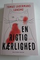 En rigtig kærlighedAf Thomas Lagermand LundmeRomanPolitikens Forlag2019Sideantal 229Som ny