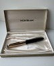 Black Montblanc Meisterstück no. 72 fountain pen with gold-double cap in original box