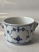 Blue Fluted Fluted Hotel Porcelain
Rare small bowl with handle. Ø. 9.0 x 6.1 cm
SOLD