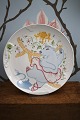 Børne tallerken med eventyr motiver designet af Shane Brox i samarbejde med Royal Copenhagen...