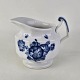 Kinnerup Antik & Porcelæn præsenterer: RC Kande 8564Blå Blomst Kantet8 cm