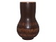 SaxboLille vase med brun glasur