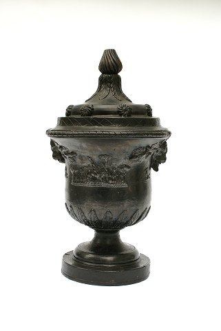 Big lid jar from Terracotta
