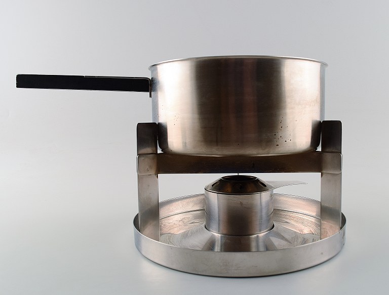 Stelton, stainless steel, Denmark. burners with saucepan.