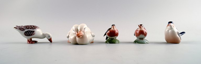 5 Royal Copenhagen and B & G, Bing & Grondahl porcelain figurines.Ducks, goose, 3 birds.