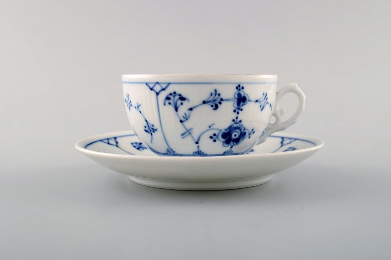 Bing & Grondahl / B&G, Blue Fluted. Coffee cup with saucer.