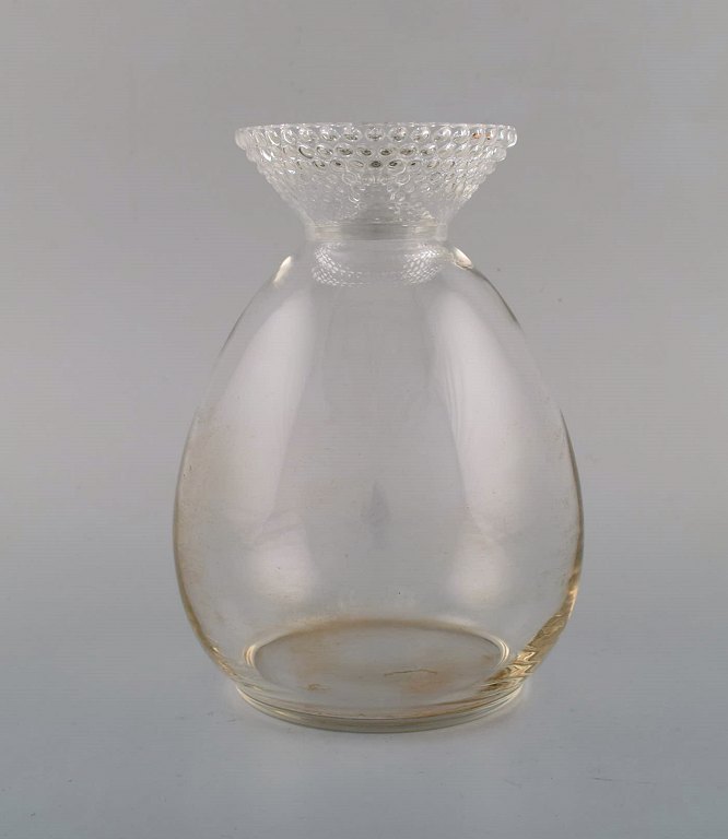 Tidlig René Lalique "Tokyo" karaffel / decanter i kunstglas. Modelnummer 5275. Dateret før 1945.  