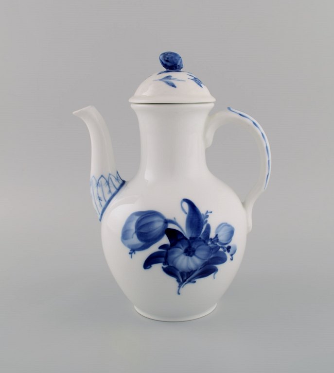 Antique Royal Copenhagen Blue Flower Braided coffee pot. Model number 10/8189. Early 20th century.
