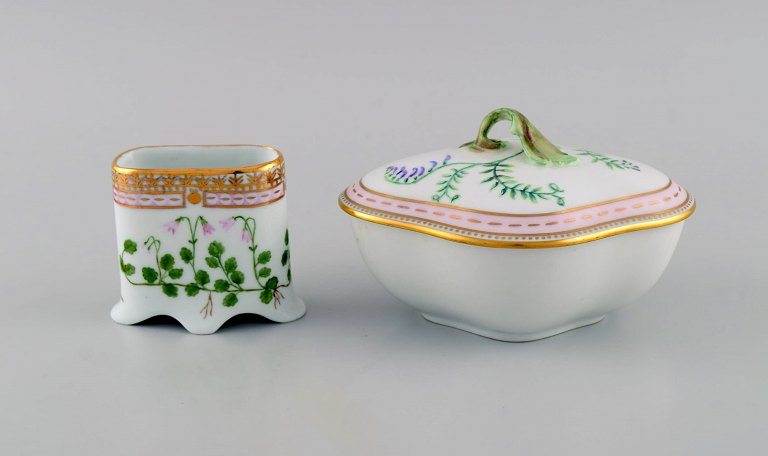 Kaiser, Germany. Porcelain vase and lidded bowl with hand-painted flowers and gold decoration. 1970s.