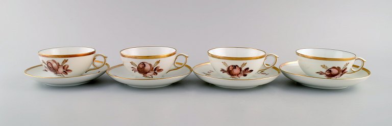 Four Royal Copenhagen Brown Rose teacups with saucers. 1930s. Model number 688/9186.