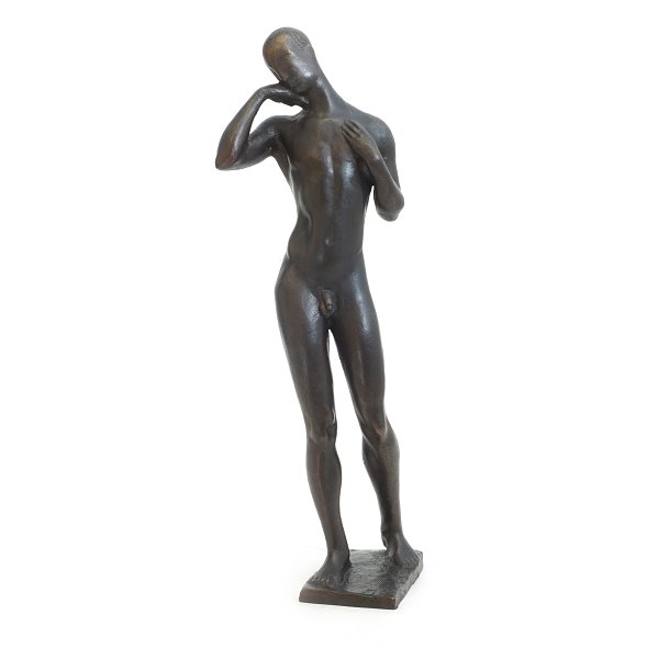 Johannes Bjerg Bronzeskulptur in Form von einem afrikanischen Mann. Signiert und datiert 1913. Johannes Bjerg ist einer von den bedeutesten Bildhauern Dänemarks. H: 48,5cm